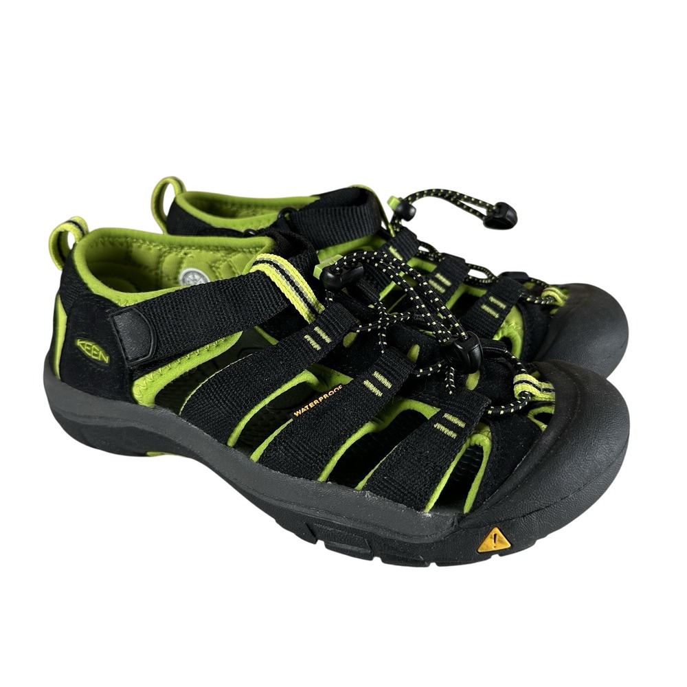 Keen Newport H2 Sandal Youth Size 5 Black Lime Green Waterproof Hiking Shoes